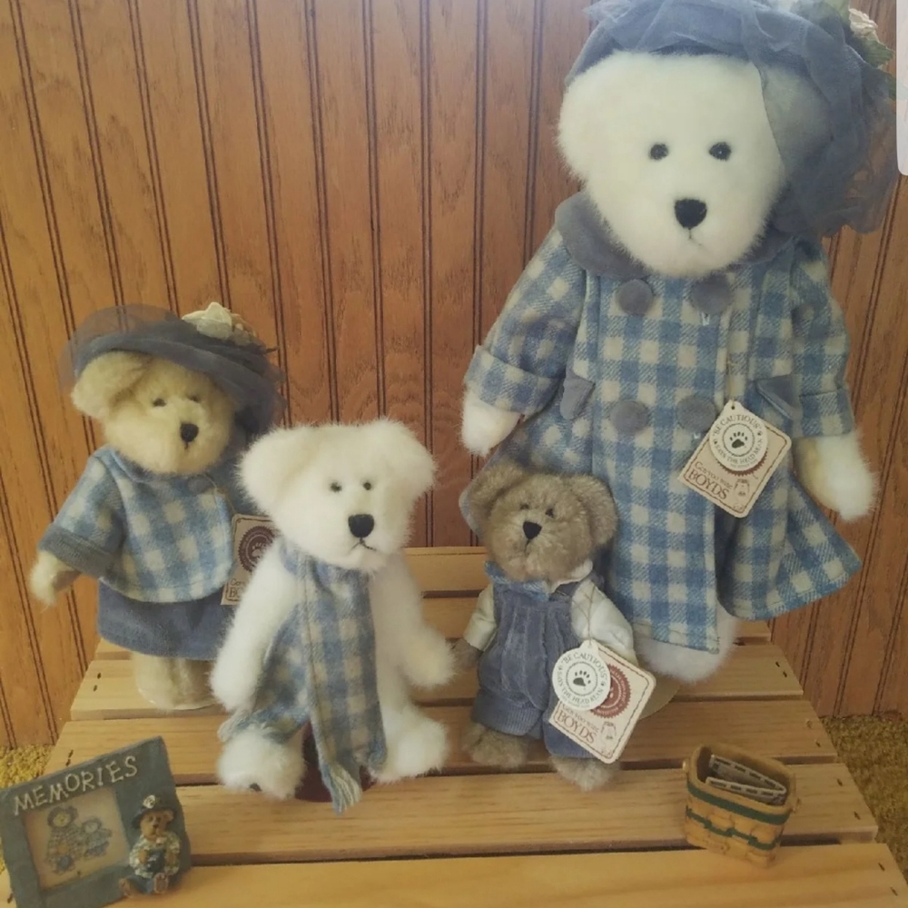 Boyd's Bears